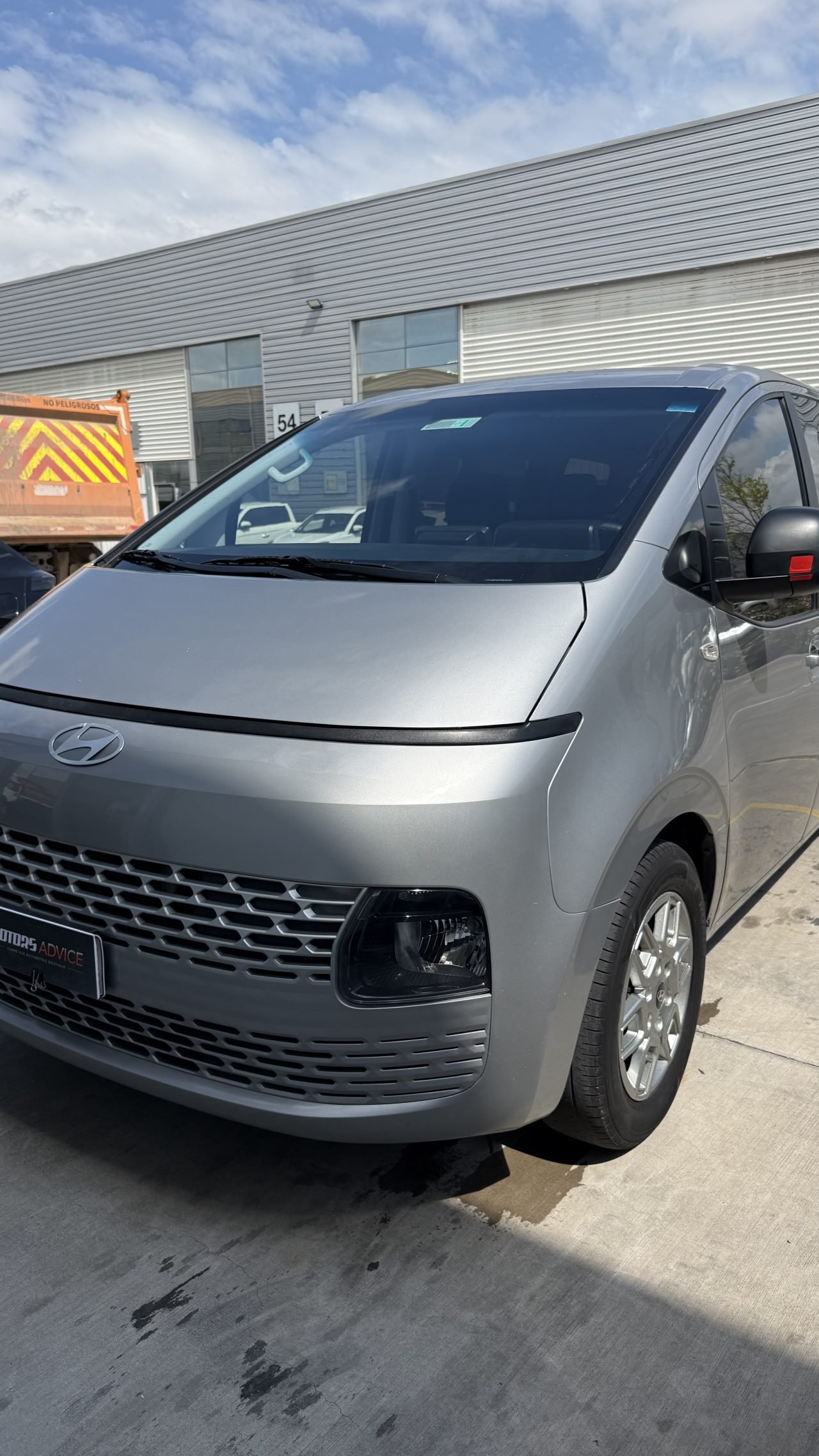 Hyundai Staria 11 Pasajeros 2025, foto 1 de 8